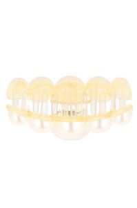 Pinza perla sold by Shasa
