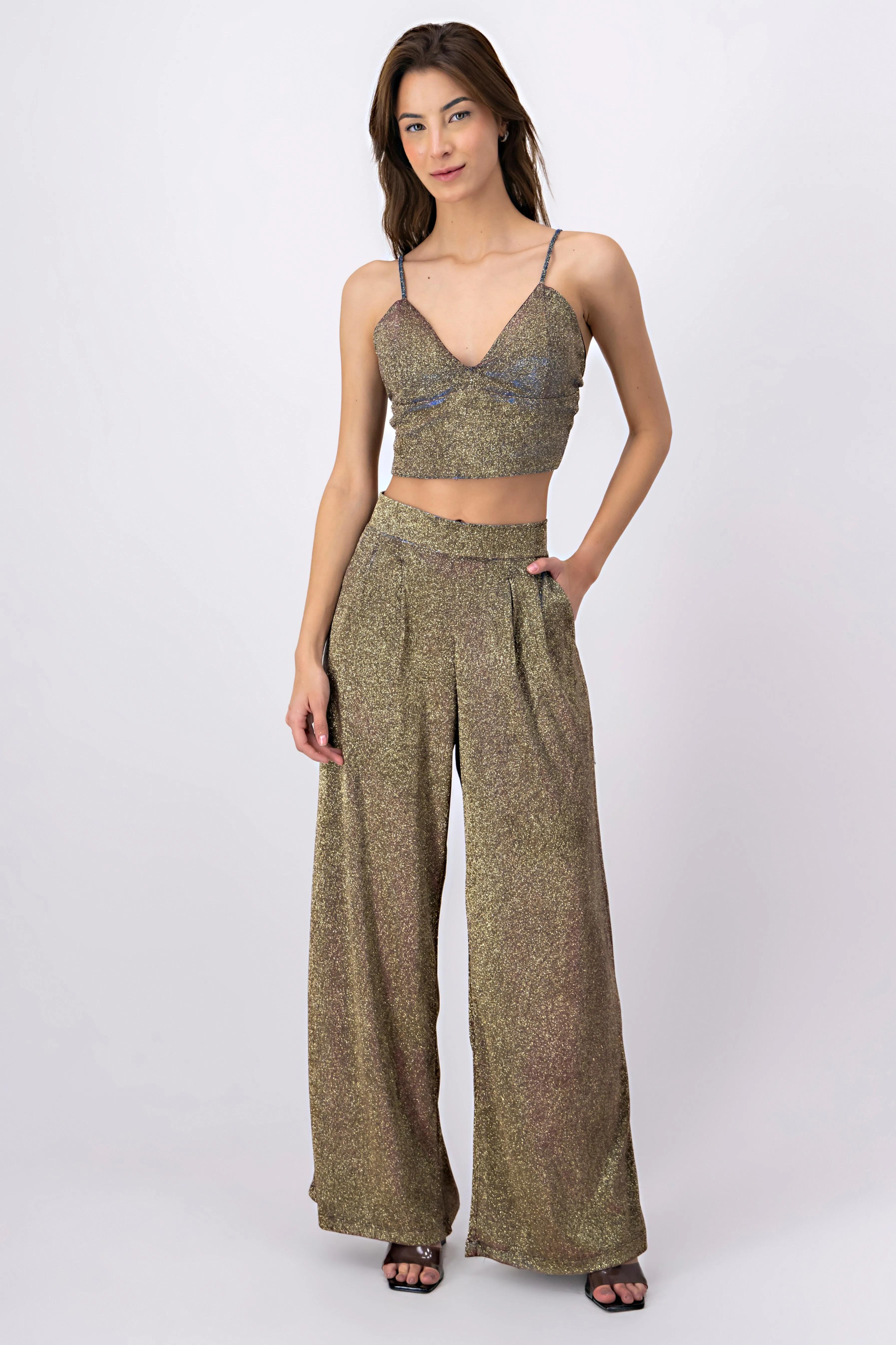 Pantalon amplio brillos sold by Shasa