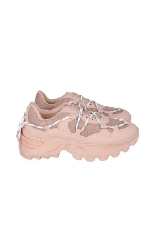 Tenis chunky brillos doble agujeta sold by Shasa