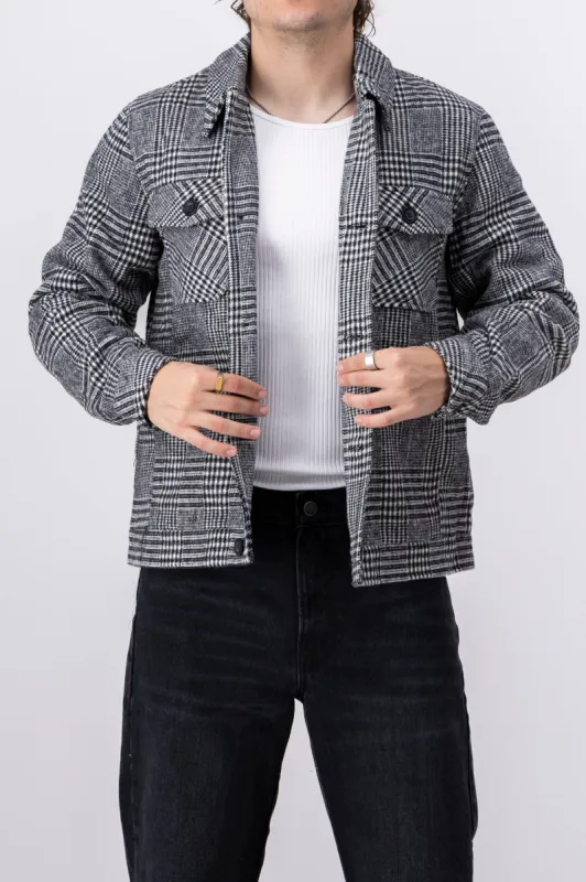 Chamarra bolsas lĂneas sold by Shasa