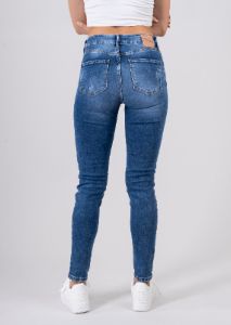 Jeans skinny cintura media sold by Shasa