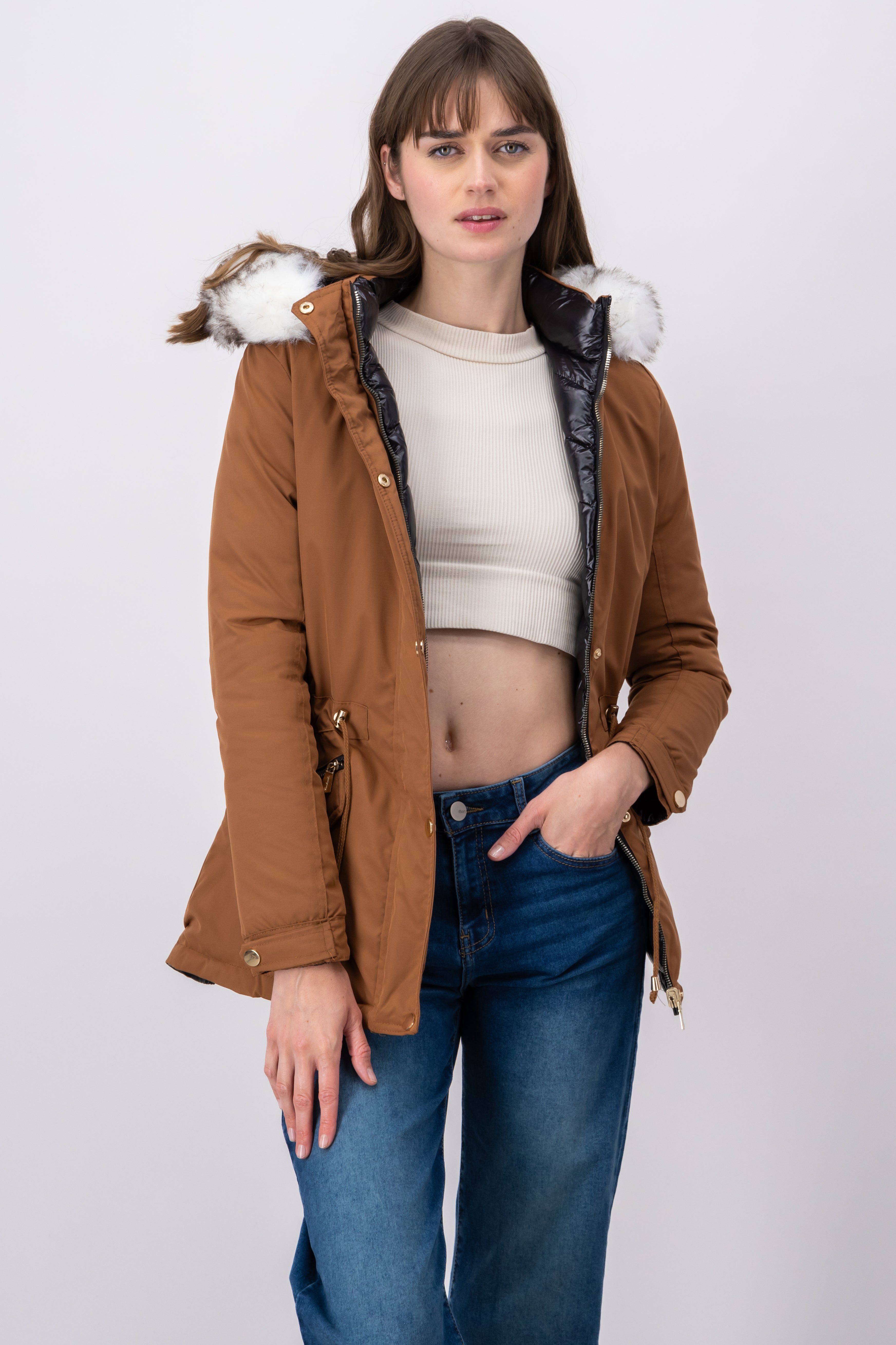 Parka gorro peluche sold by Shasa