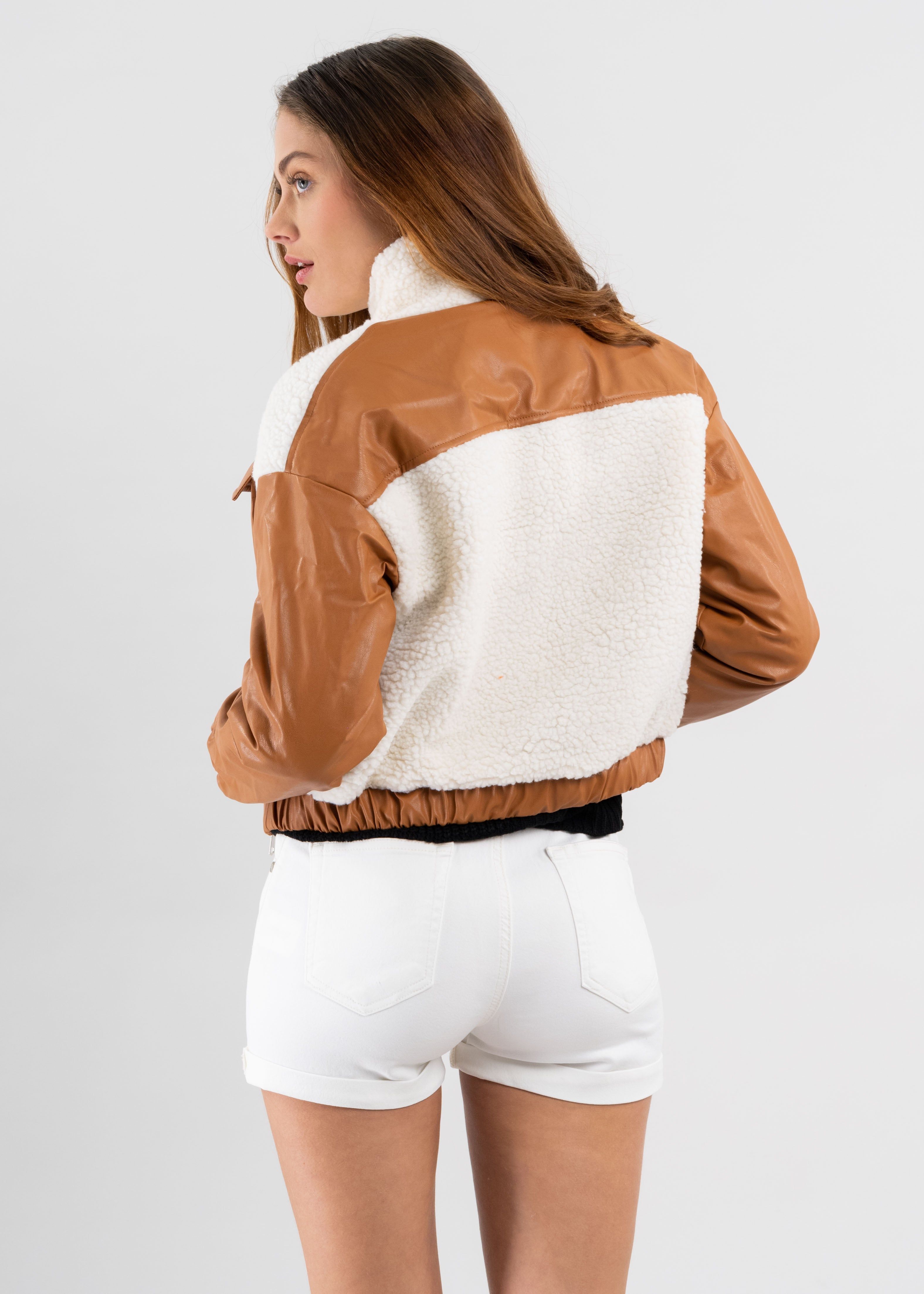 Chamarra sherpa contraste efecto piel sold by Shasa product image thumbnail 3