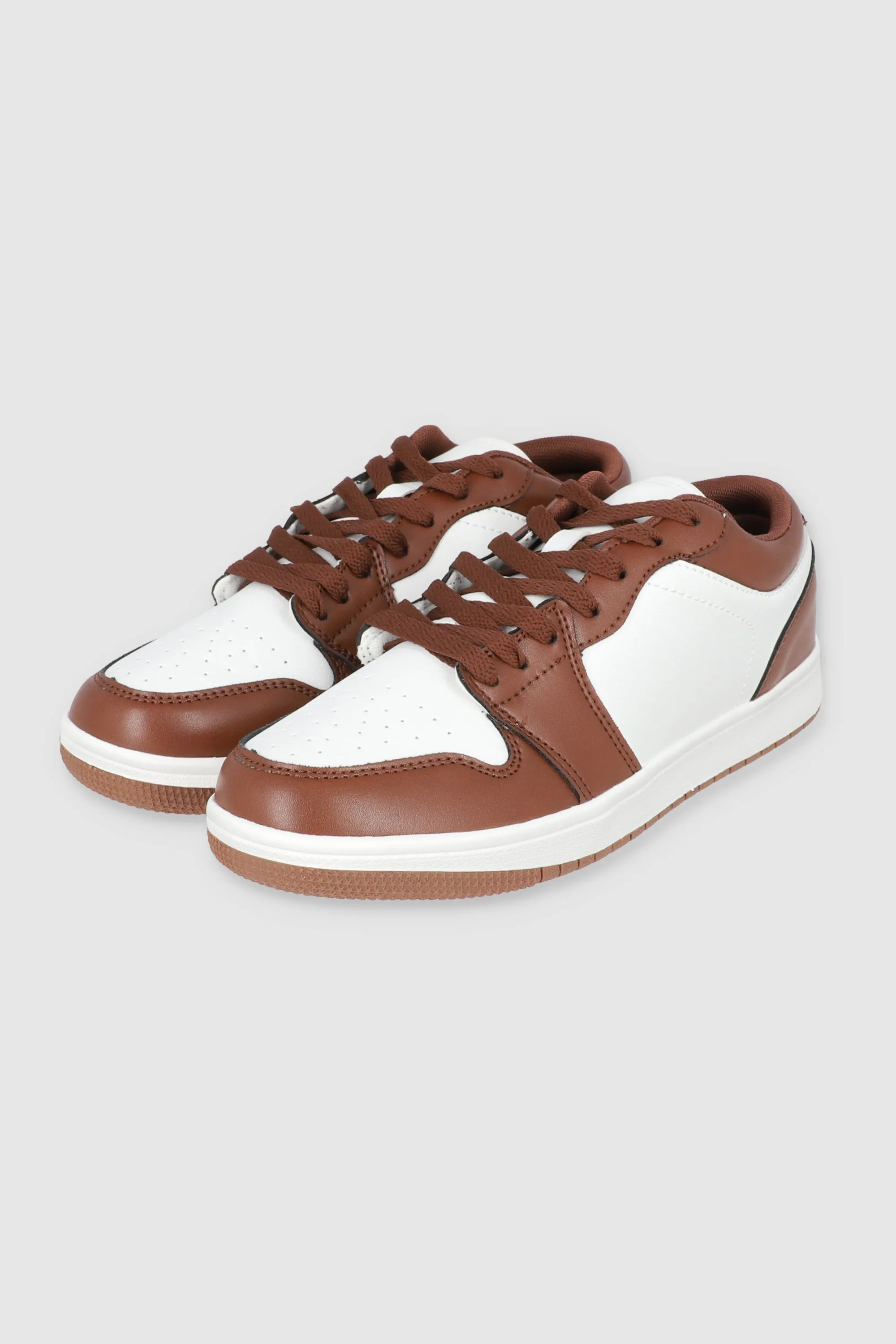 Tenis Retro Bicolor sold by Shasa product image thumbnail 2