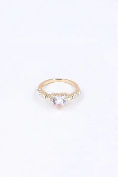 Anillo corazón brillos sold by Shasa