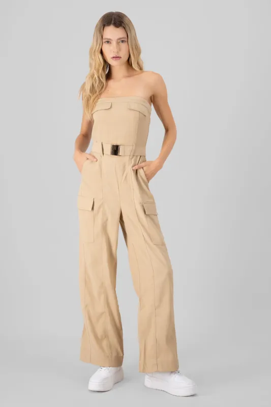 Jumpsuit liso cargo sold by Shasa