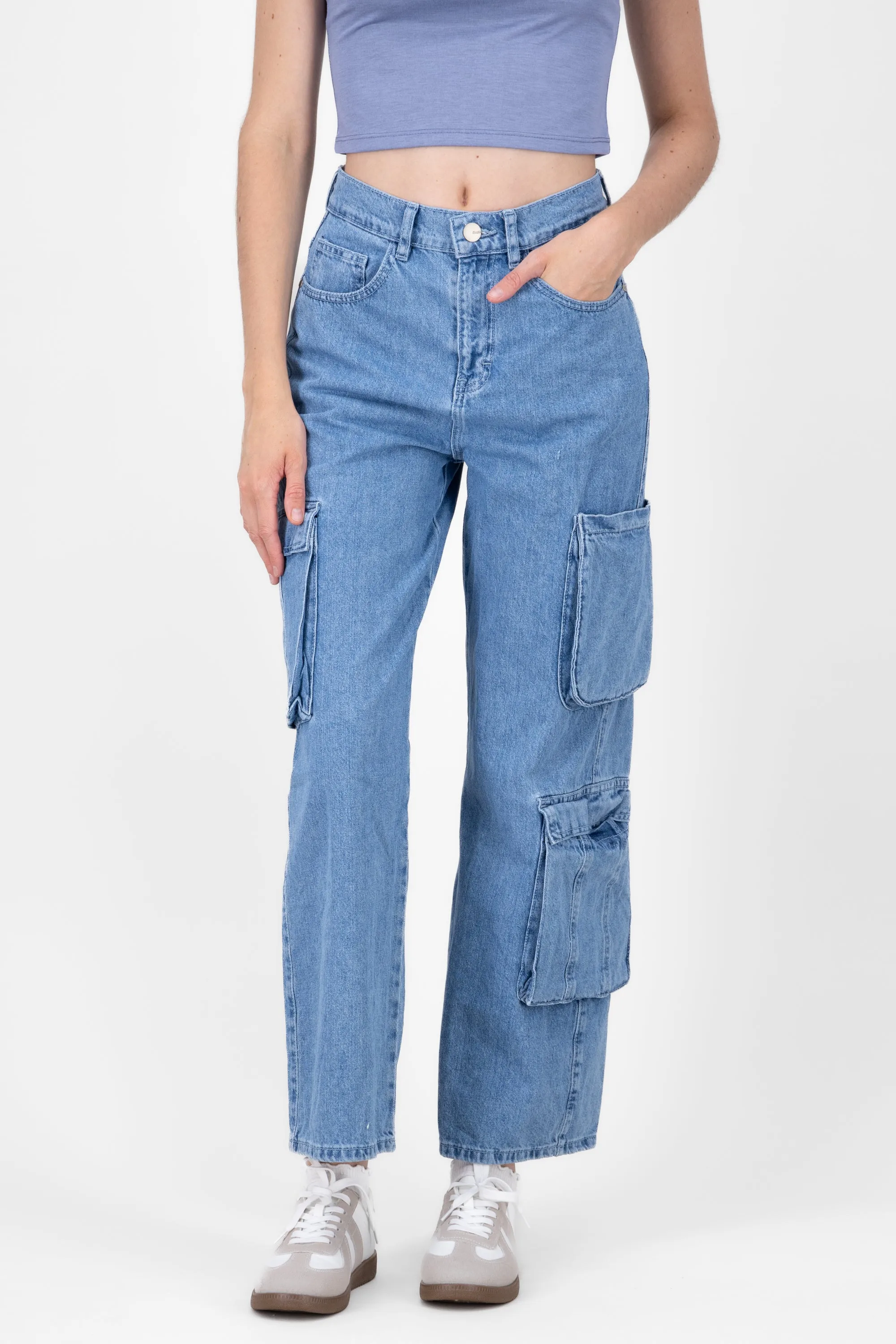 Jeans cargo 3 bolsas parche sold by Shasa product image thumbnail 2