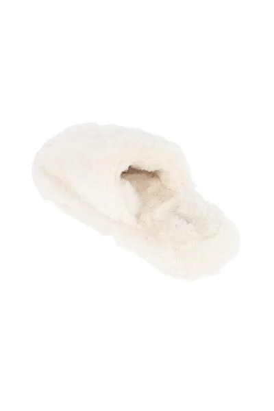 Pantuflas Suaves Peluche sold by Shasa product image thumbnail 4