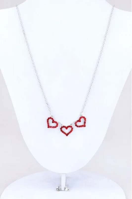 Set Aretes Collar Triple Corazon sold by Shasa