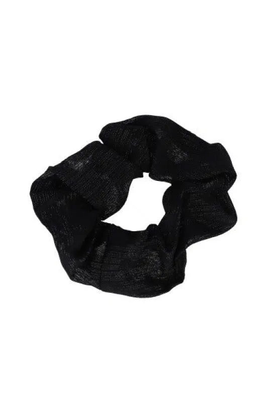 Scrunchie flores velvet sold by Shasa