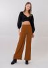 Pantalón amplio bolsillos sold by Shasa