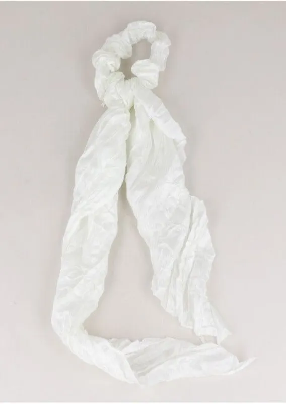 Scrunchie cintas satín sold by Shasa