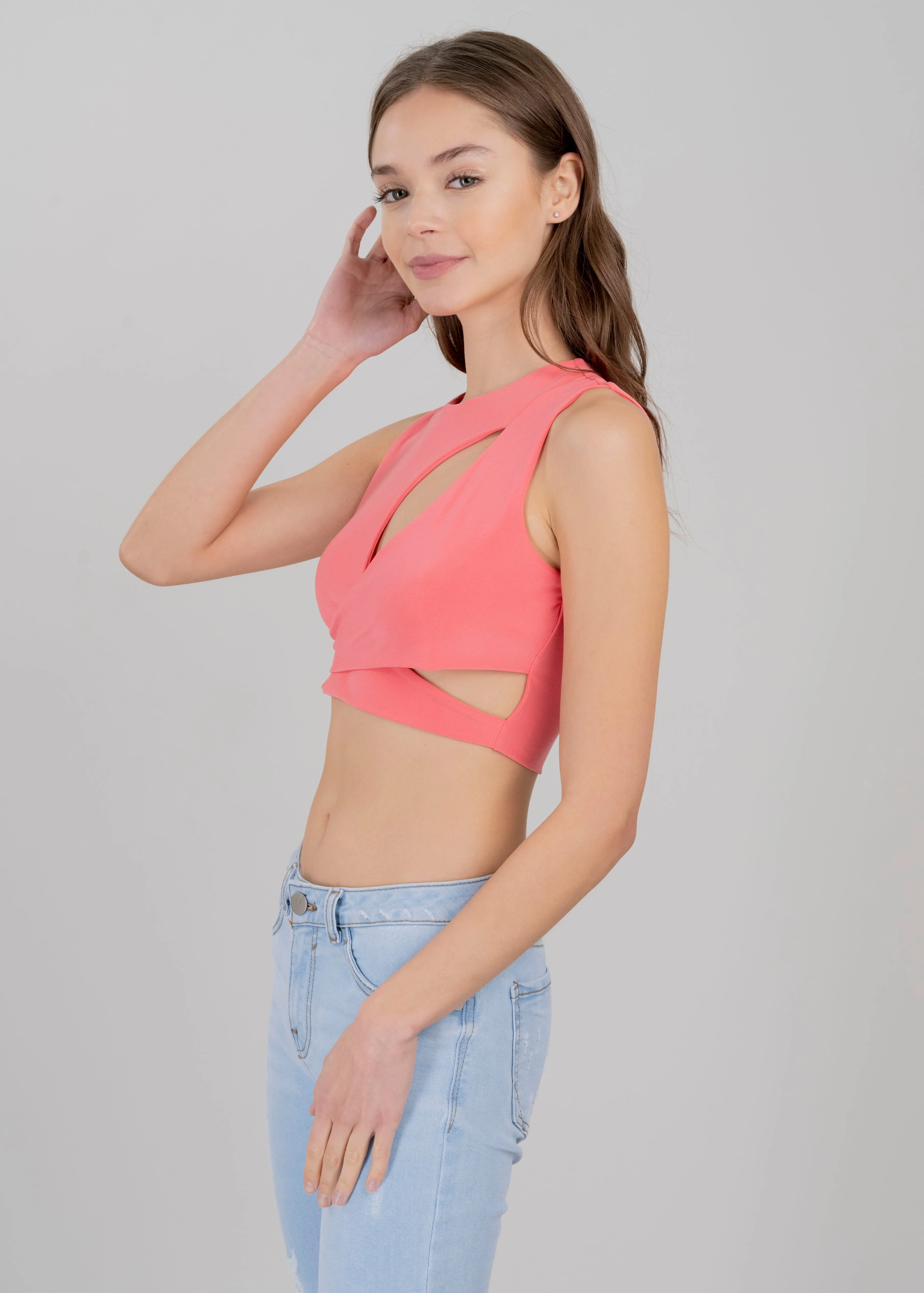 Top crop asimétrico cut out sold by Shasa product image thumbnail 3