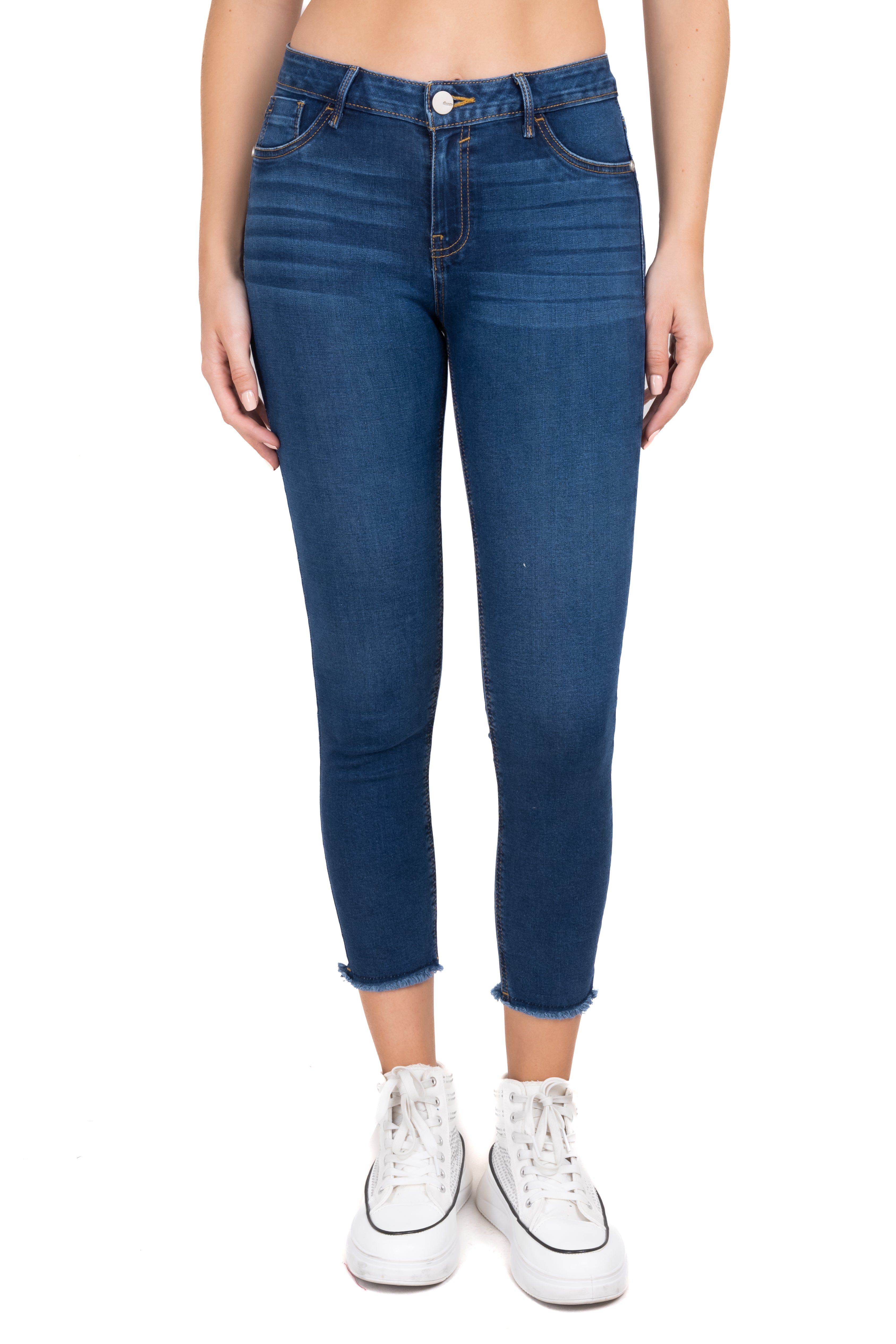 Jeans skinny efecto deslavado sold by Shasa