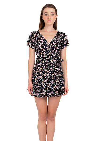 Vestido mini escote cruzado flores sold by Shasa