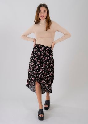 Falda midi asimétrica flores sold by Shasa