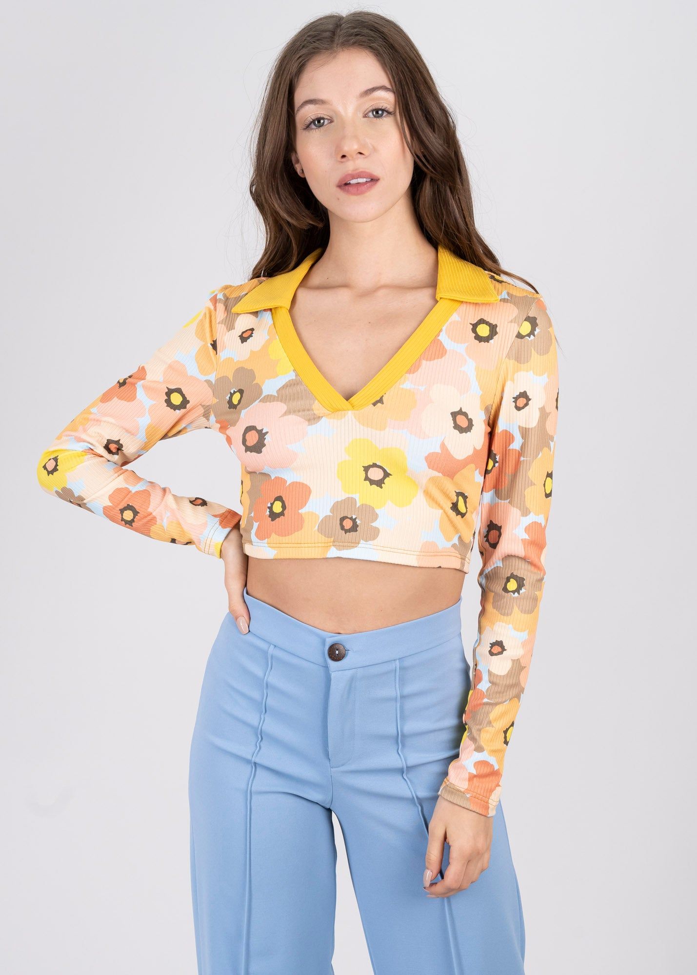 Top cuello polo flores sold by Shasa product image thumbnail 2