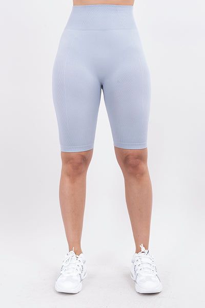 Short biker liso acanalado sold by Shasa