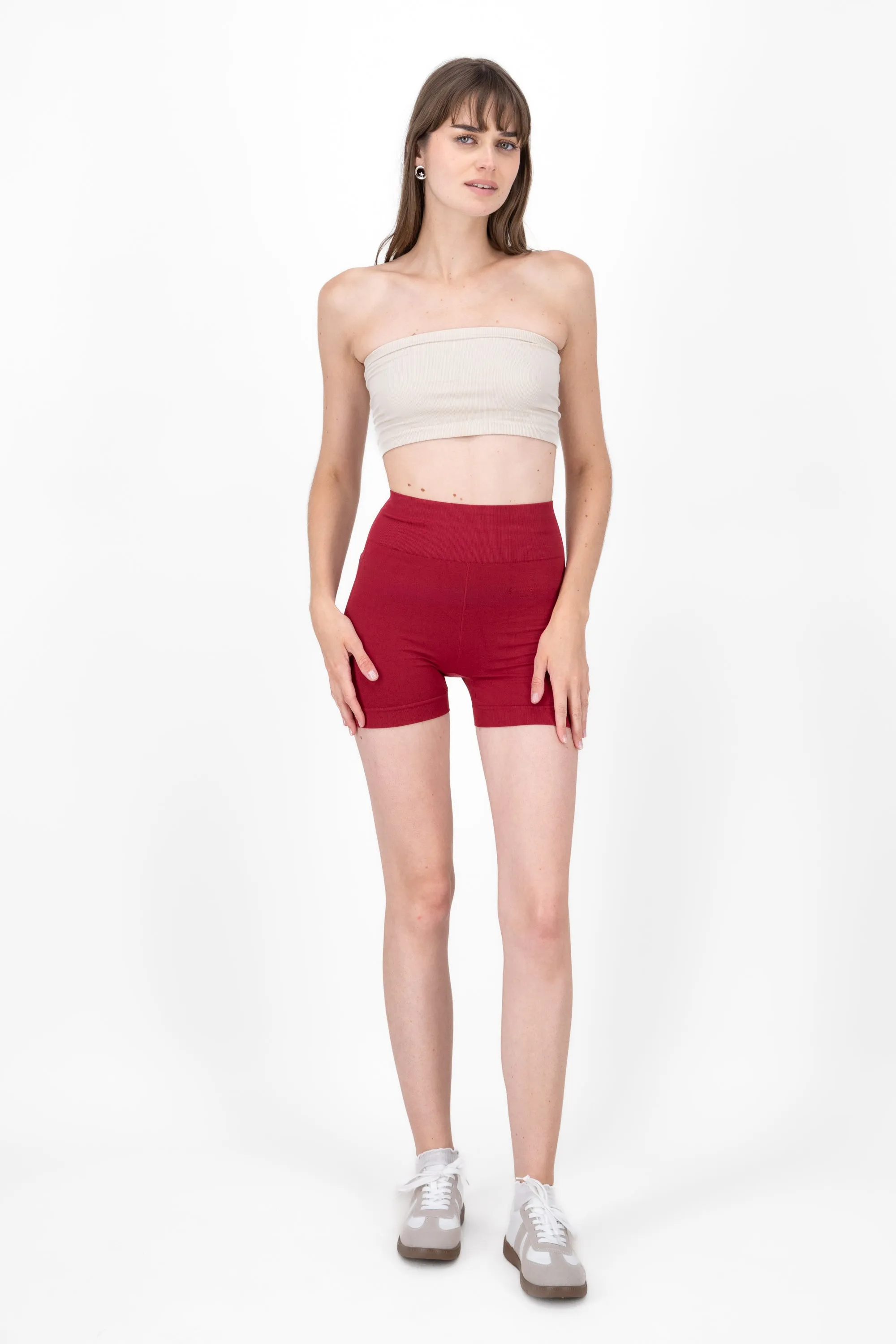 Short seamless corto sold by Shasa