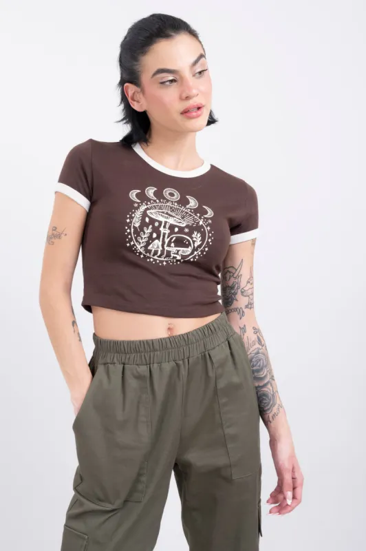 Playera Crop Hongos Lunas sold by Shasa
