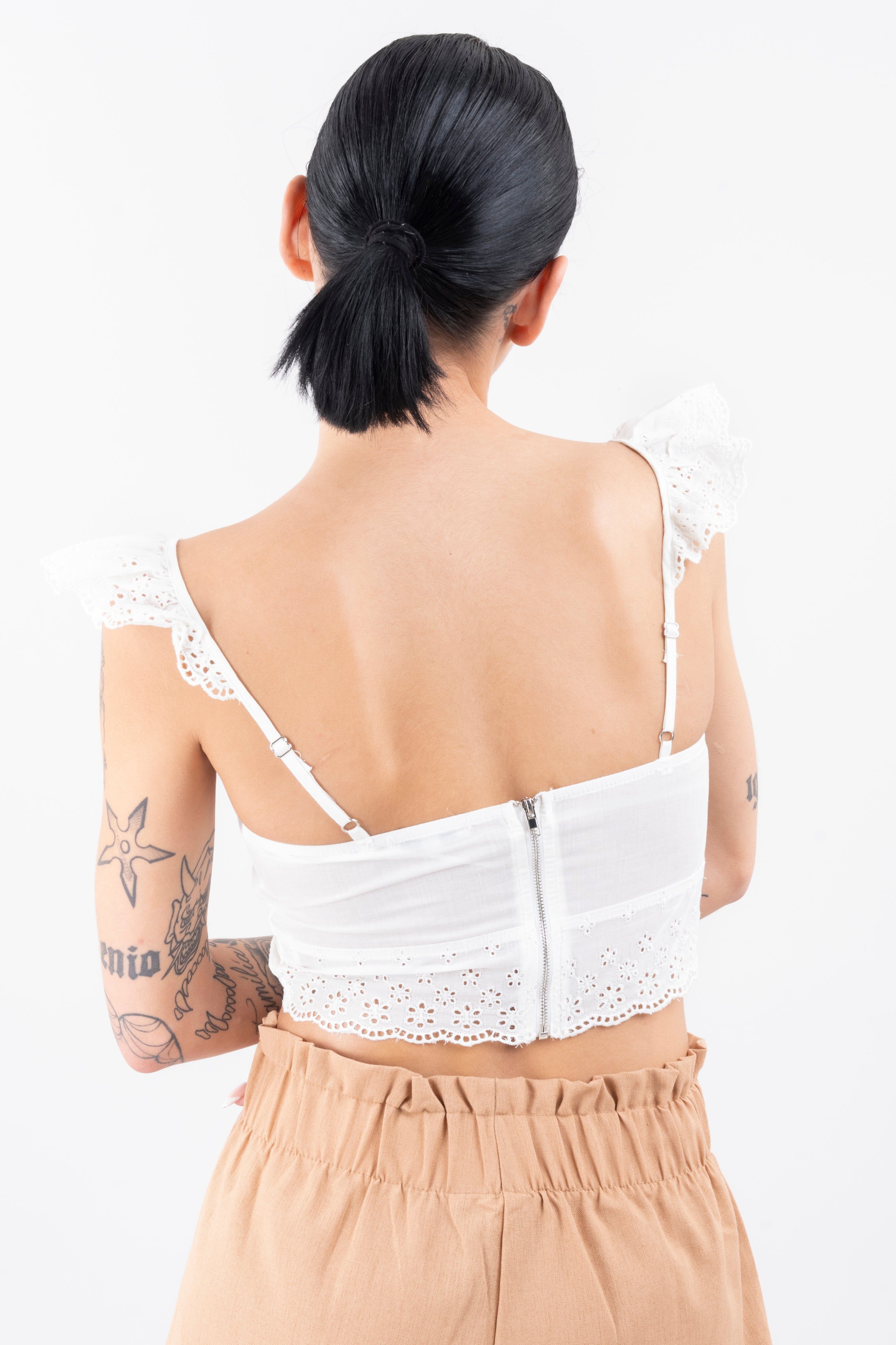 Blusa olán eyelet flores sold by Shasa product image thumbnail 4