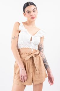 Blusa olán eyelet flores sold by Shasa