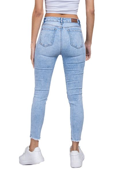 Jeans Skinny Destrucción En Rodillas sold by Shasa product image thumbnail 4