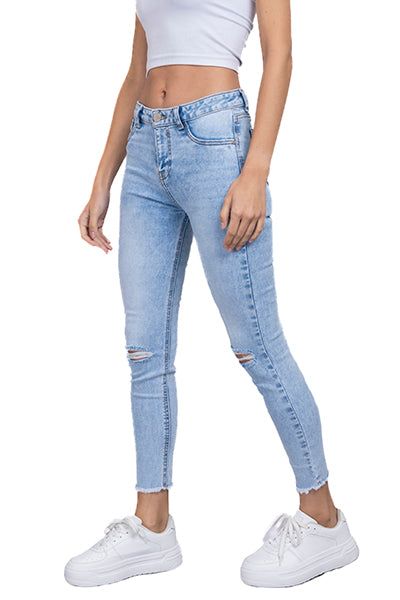 Jeans Skinny Destrucción En Rodillas sold by Shasa product image thumbnail 3