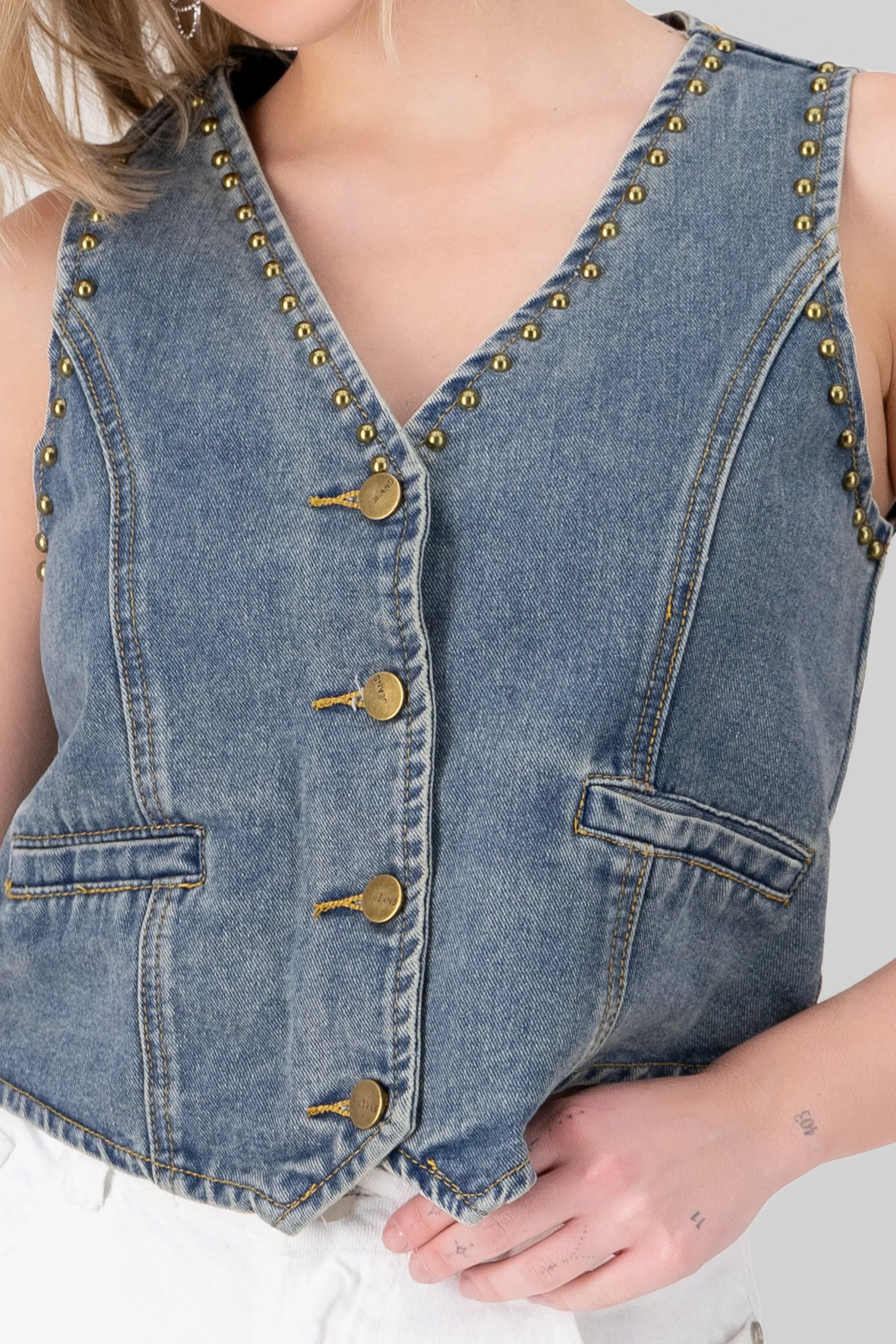 Chelco denim con estoperoles sold by Shasa product image thumbnail 5