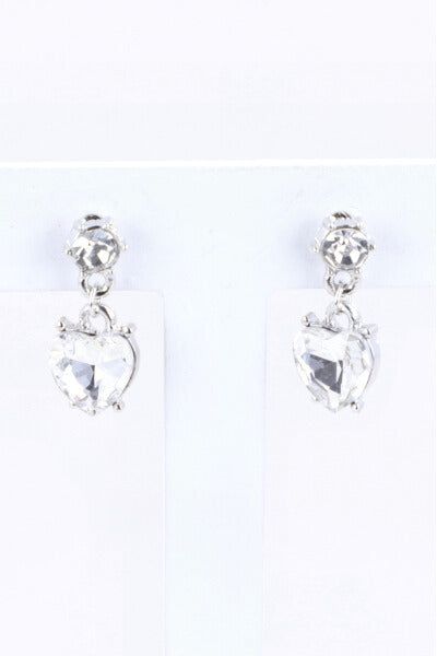 Aretes largos corazón brillos sold by Shasa