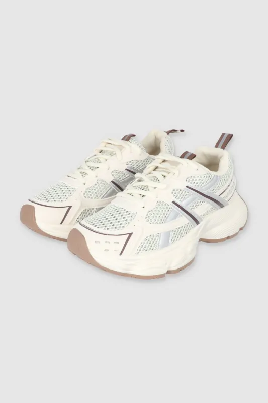 Tenis deportivo mesh rayas sold by Shasa