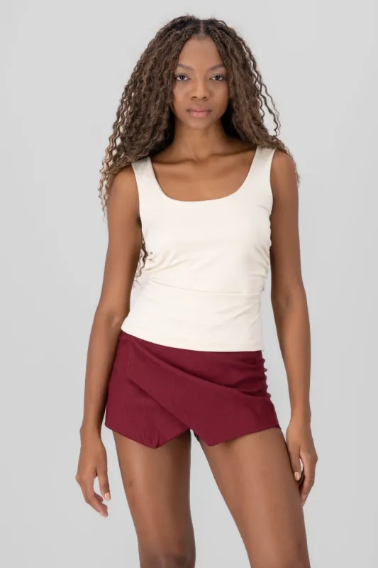 Top cuello redondo detalle escote espalda sold by Shasa