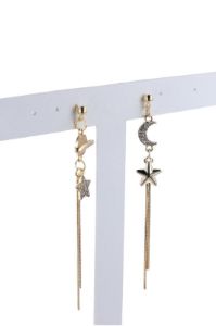Aretes maxi planeta estrellas sold by Shasa