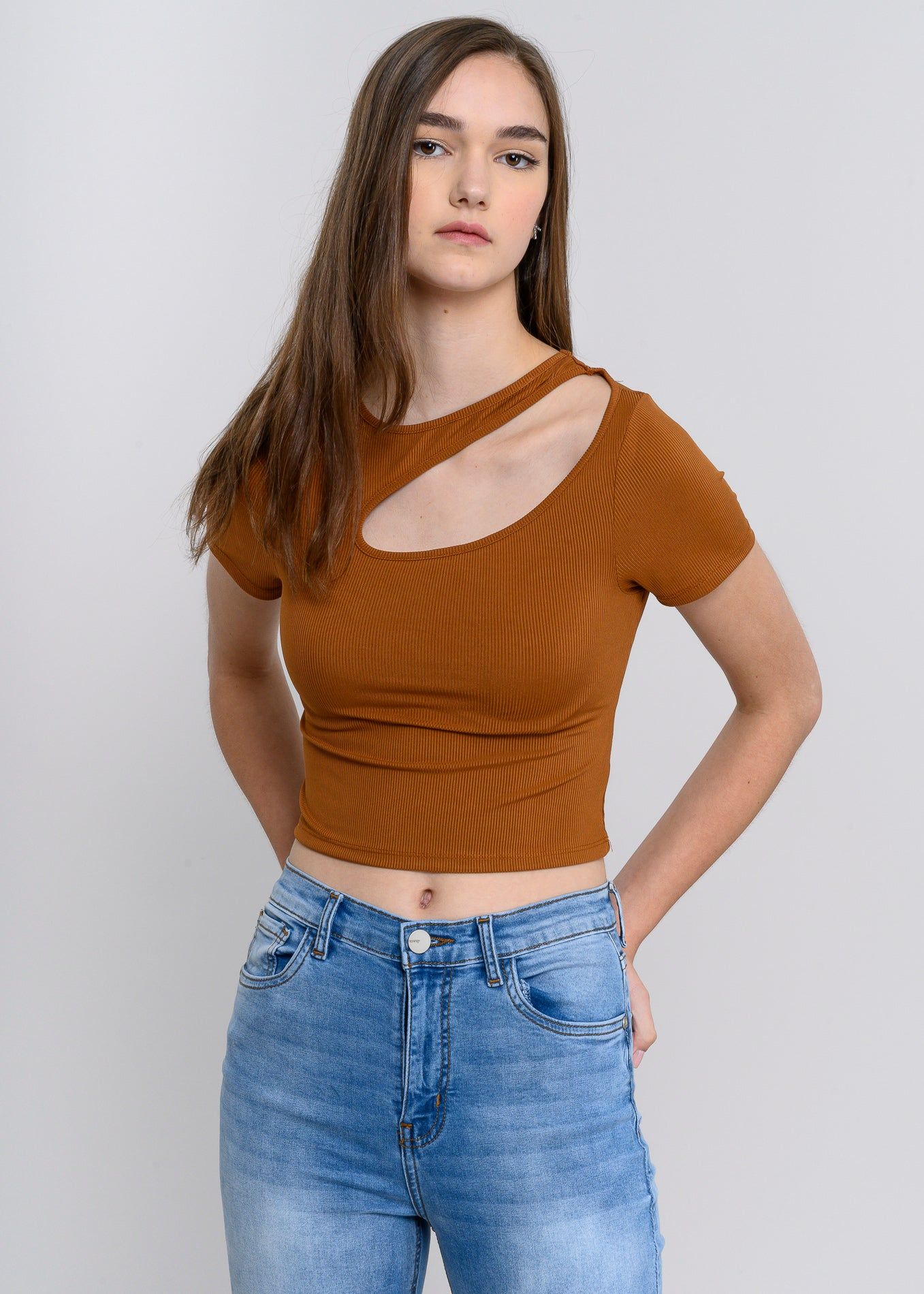 Top escote asimétrico sold by Shasa product image thumbnail 2