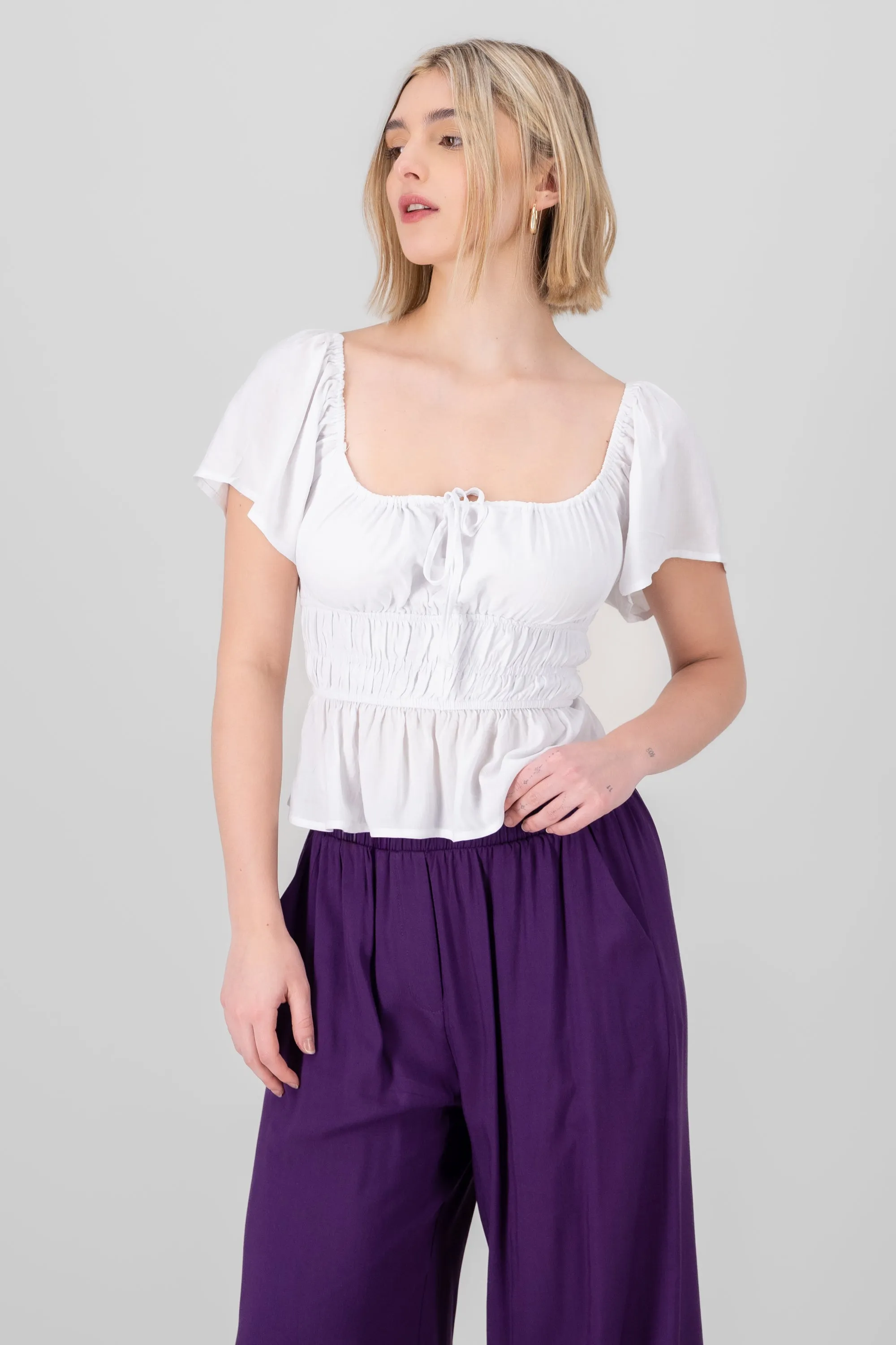 Blusa manga corta detalle espalda sold by Shasa