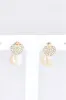 Aretes Corazon Brillo Perla sold by Shasa