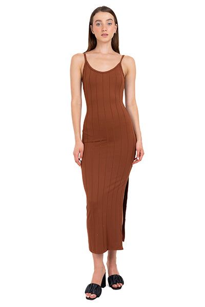 Vestido Midi Acanalado Abertura sold by Shasa