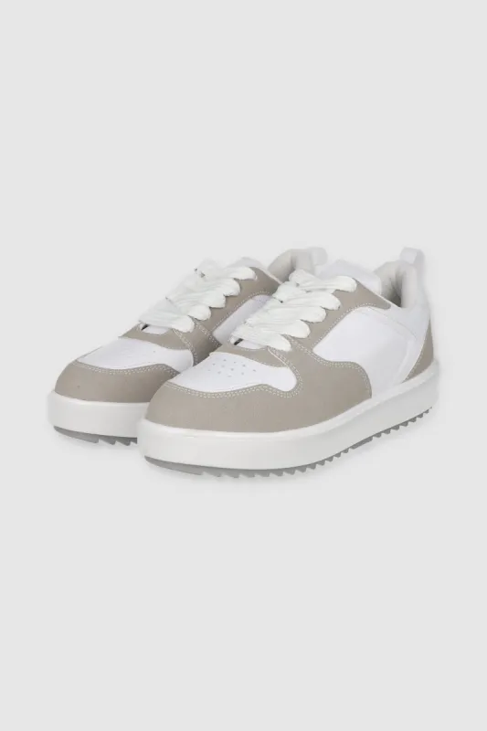 Tenis Contraste Color sold by Shasa