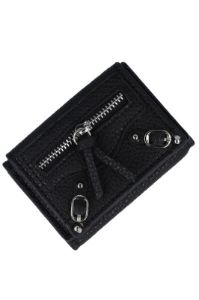 Cartera efecto piel rectangular sold by Shasa
