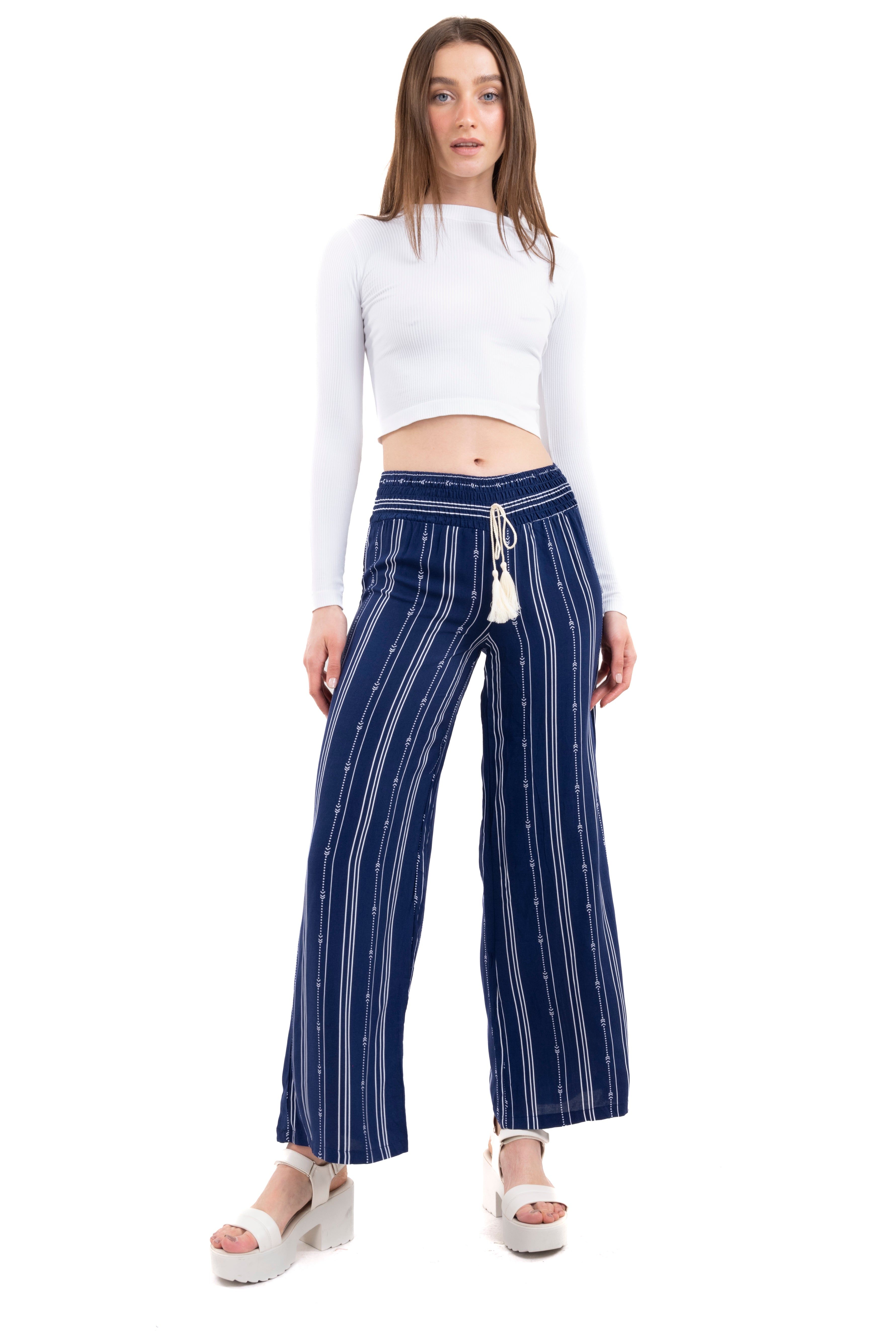 Pantalón wide leg líneas tribal sold by Shasa product image thumbnail 2