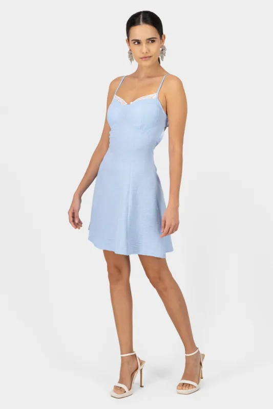 Vestido mini encaje detalle copas sold by Shasa