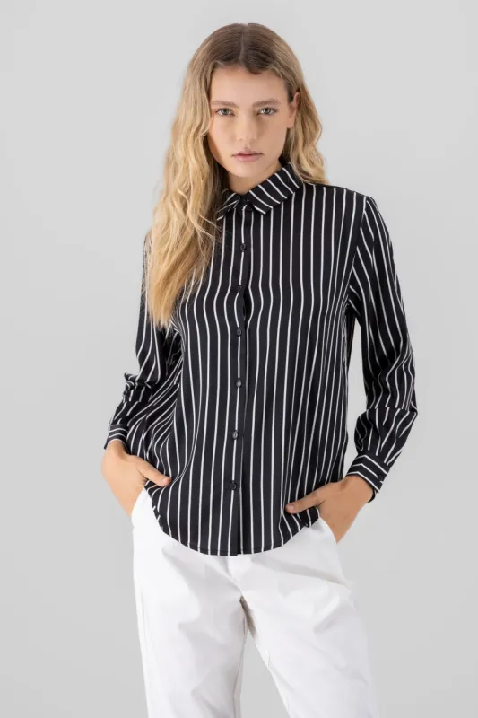Camisa rayas larga sold by Shasa