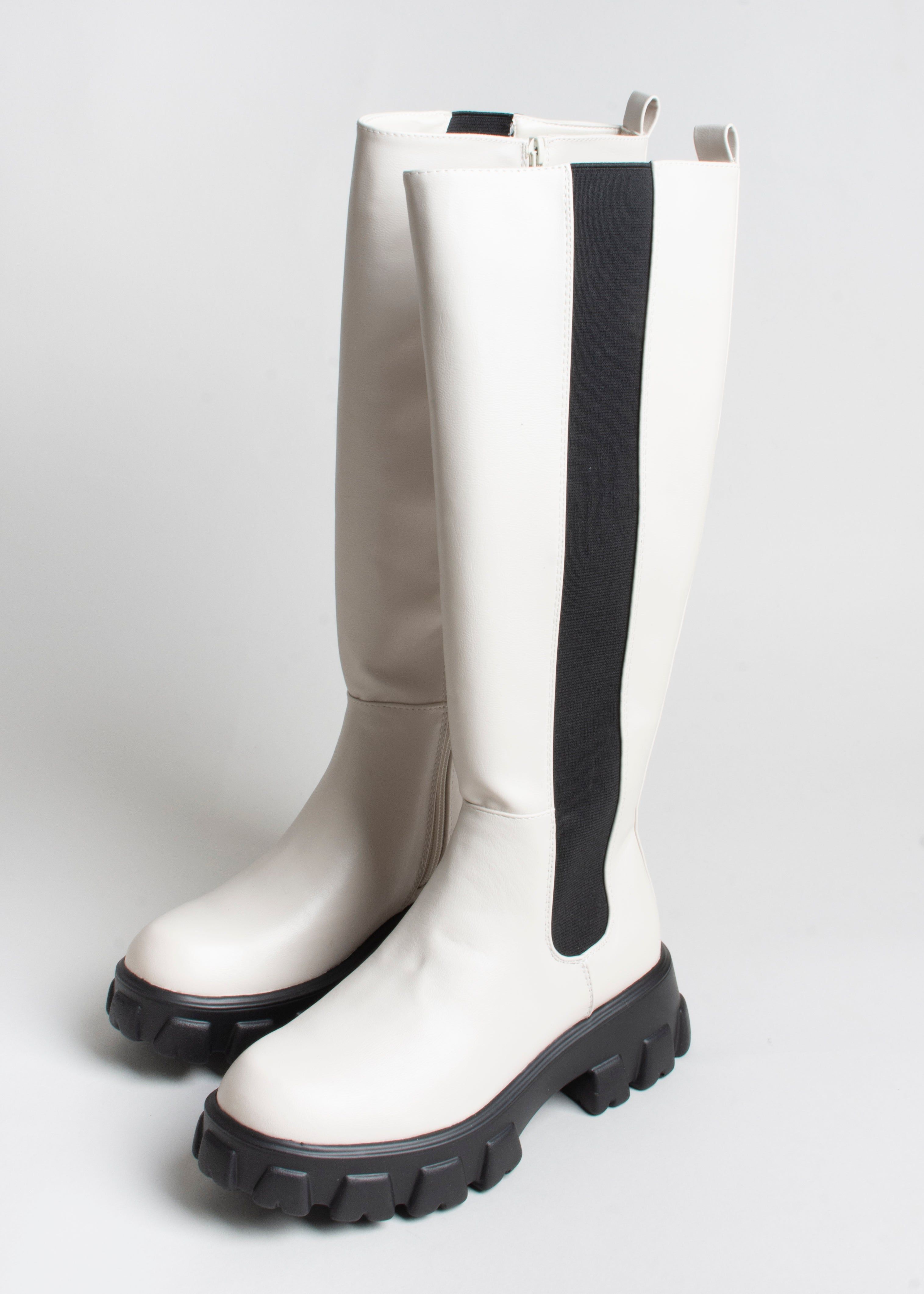 Bota alta efecto piel sold by Shasa product image thumbnail 3