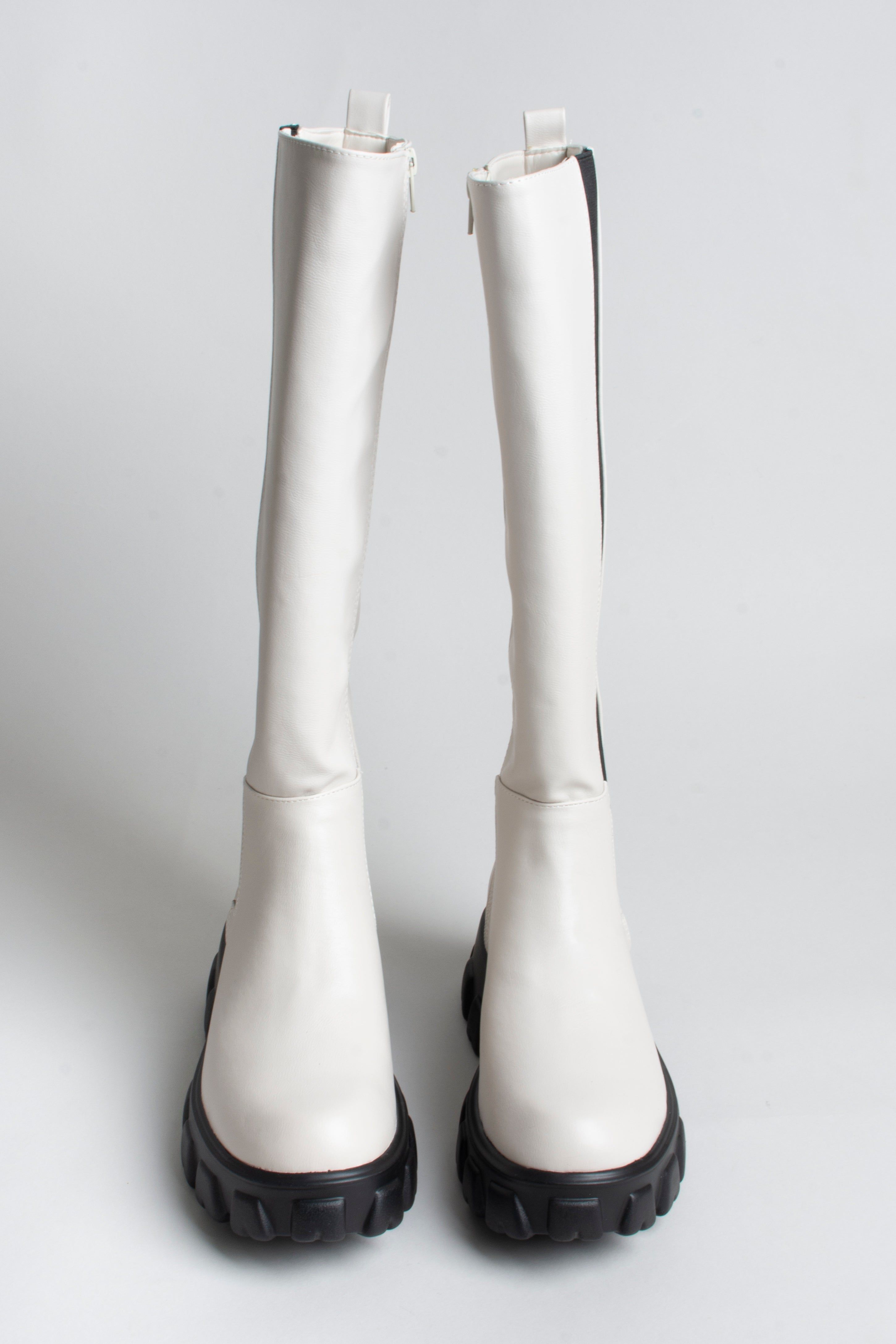 Bota alta efecto piel sold by Shasa product image thumbnail 2