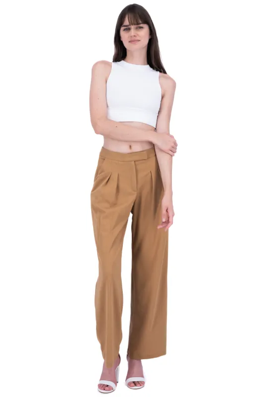 Pantalon sastreado detalle pinzas sold by Shasa
