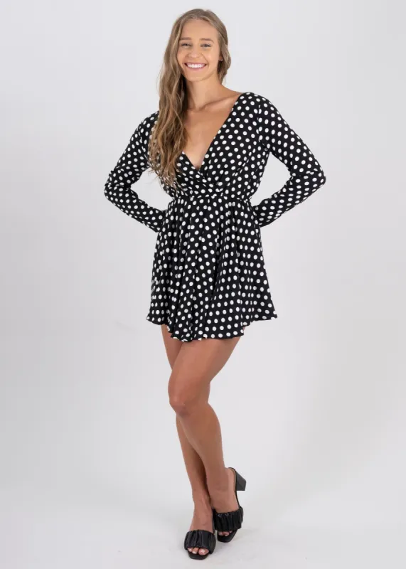Vestido mini manga larga puntos sold by Shasa
