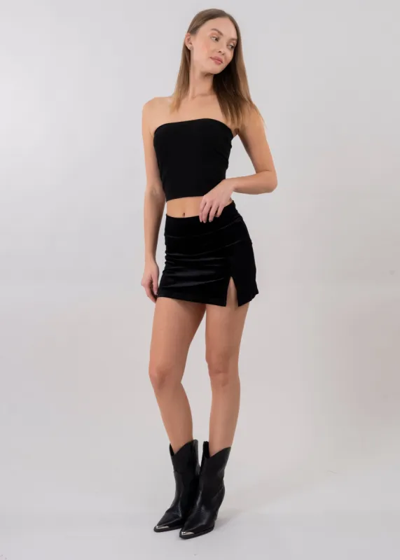 Falda mini terciopelo sold by Shasa