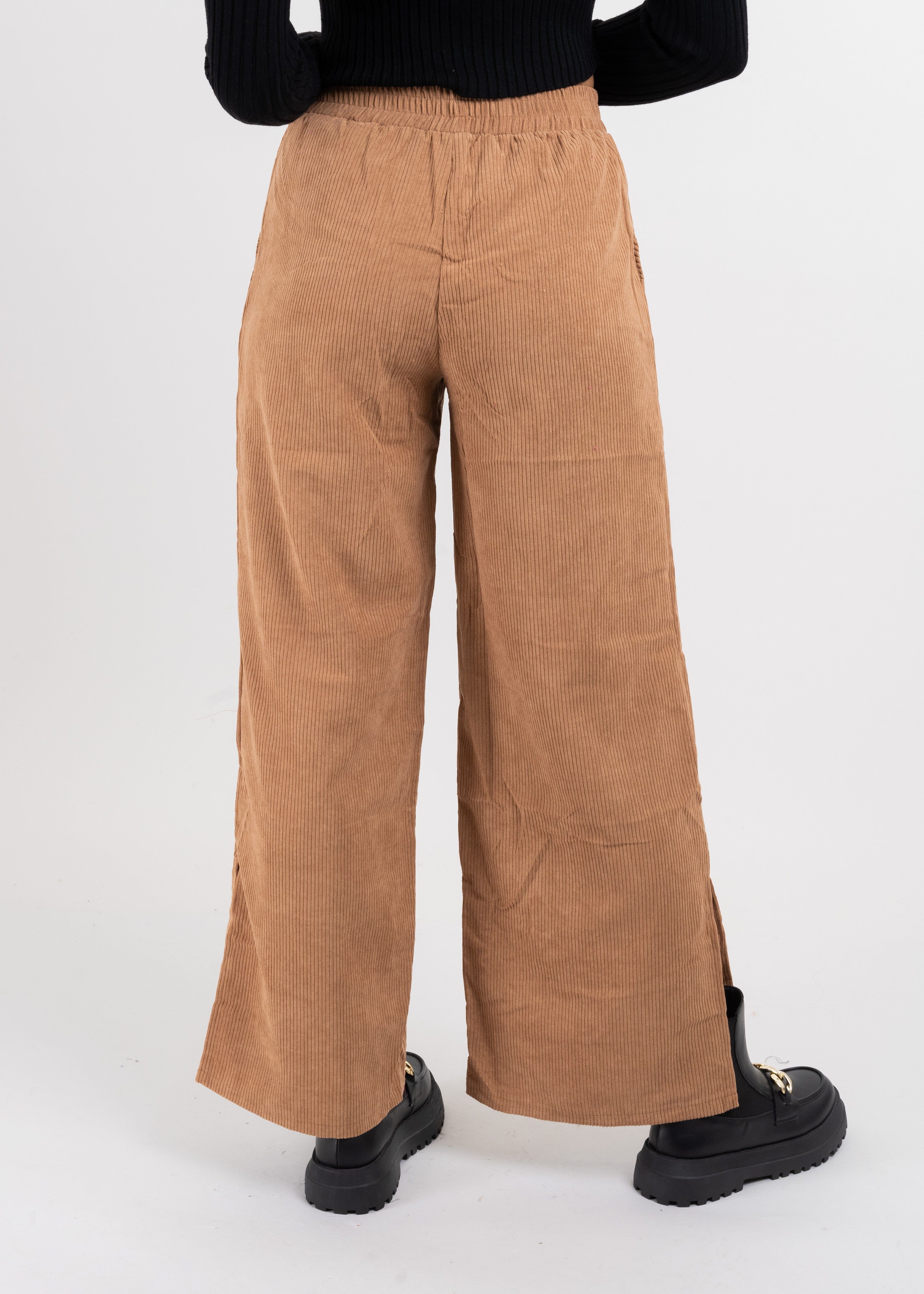 Pantalón wide leg pana sold by Shasa product image thumbnail 4