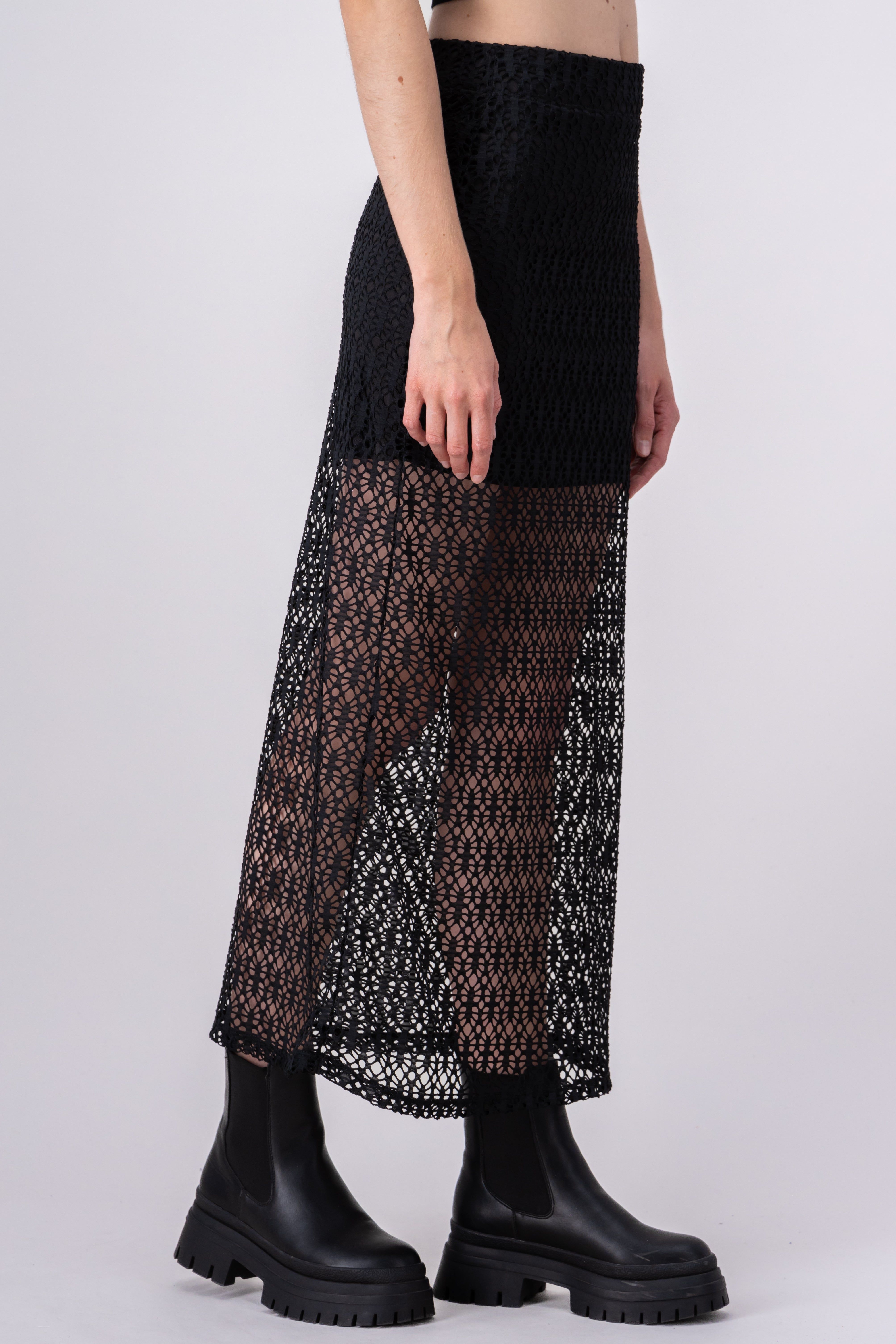 Falda mini capa encaje sold by Shasa product image thumbnail 3