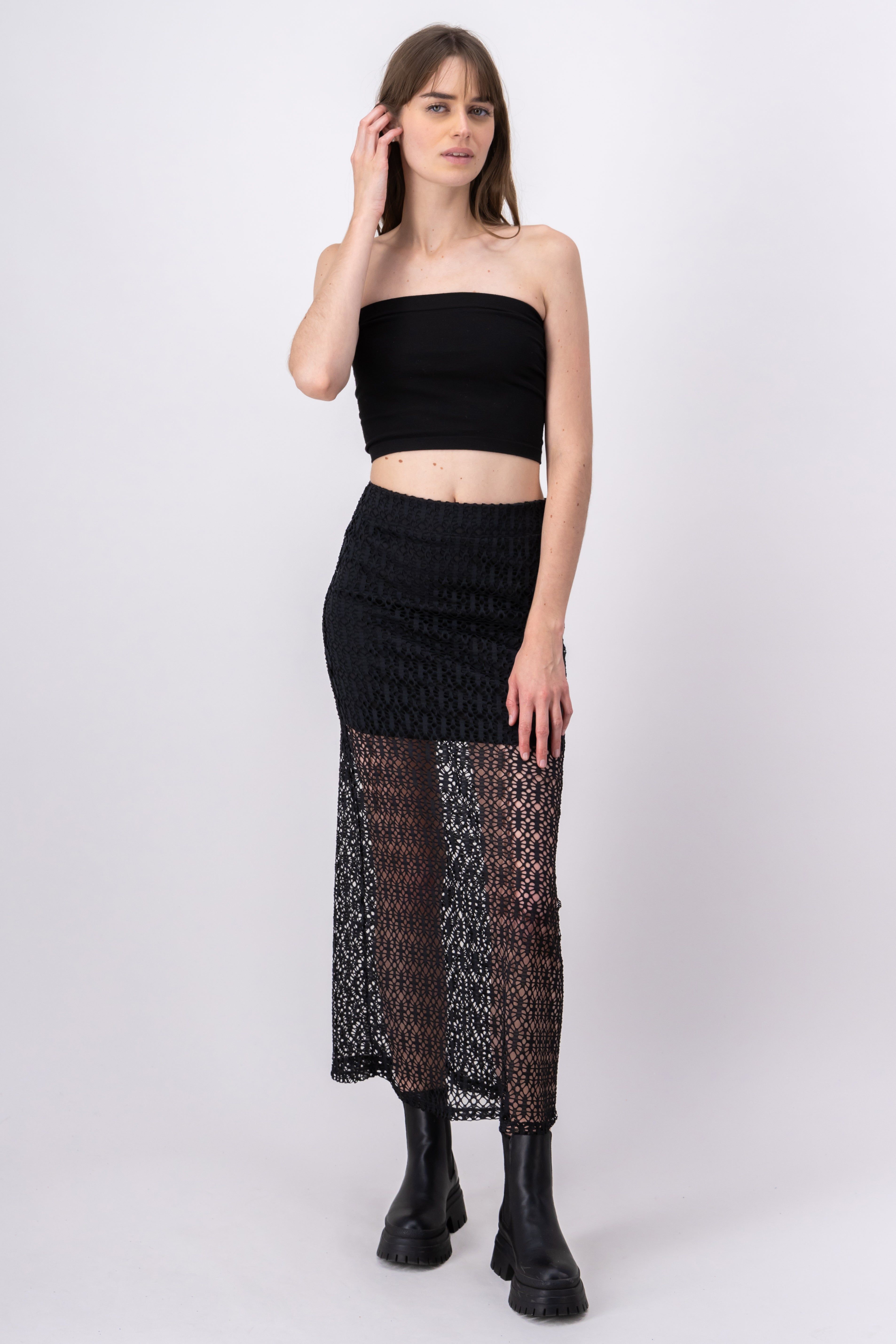 Falda mini capa encaje sold by Shasa